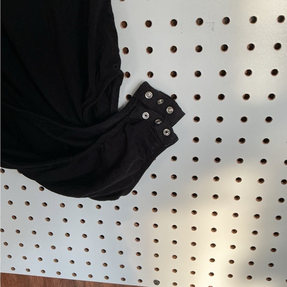 Black One Piece - Picture 5 of 6